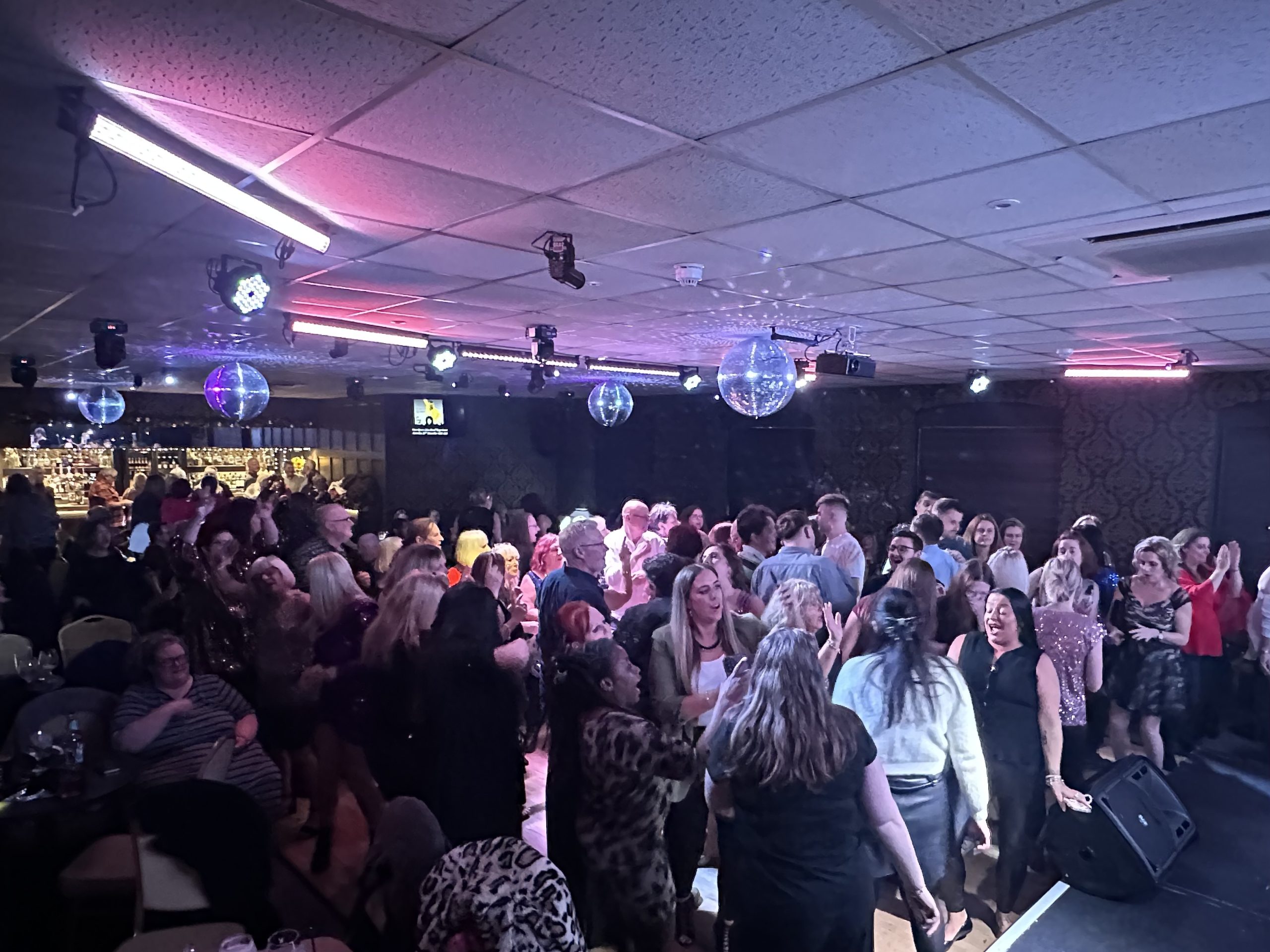 90's & 00's Night - Image 2